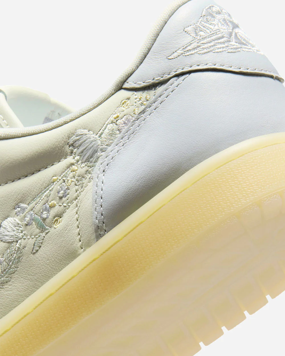 Air Jordan 1 Retro Low OG "Floral Swoosh" - Image 6